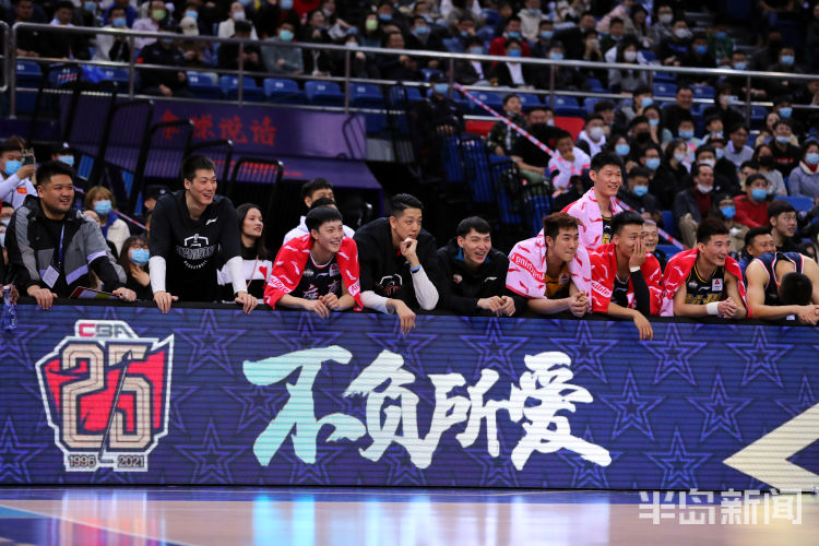  全明星周末欢乐多，技巧挑战展现球星风采