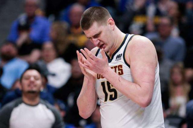  约基奇统治内线掘金豪取五连胜