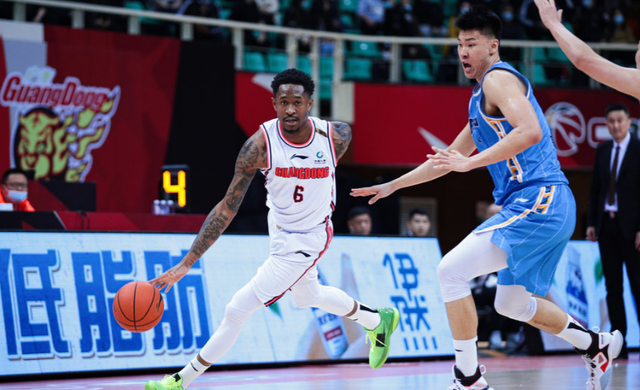  教练临场变阵助球队逆转取胜